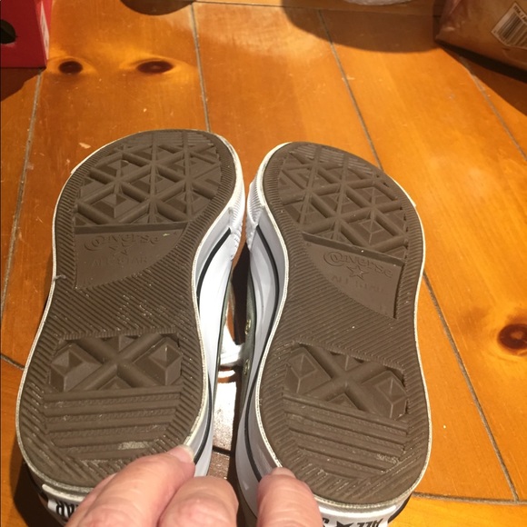 Converse - Picture 3 of 8